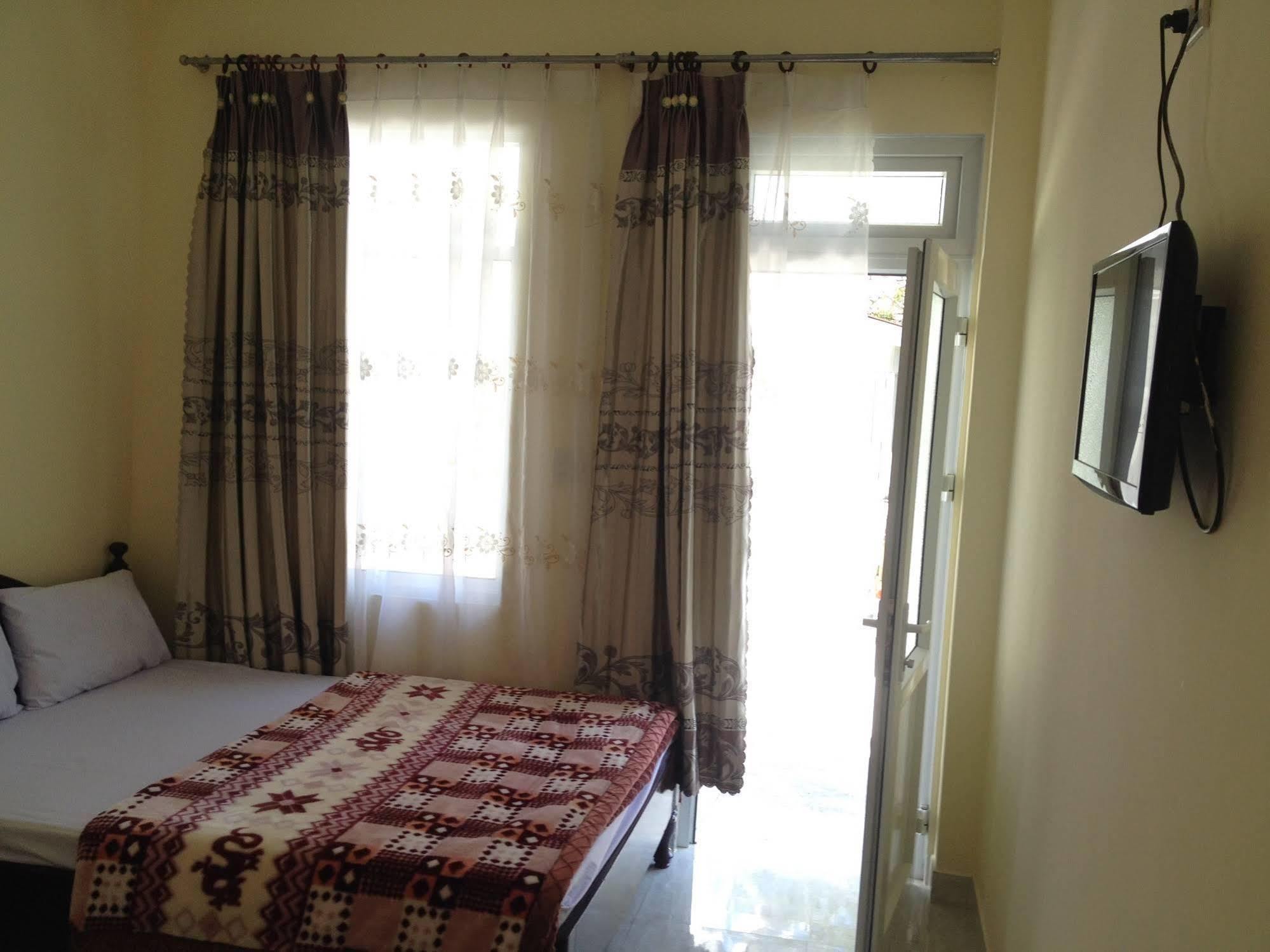 Phuong Hong Guesthouse دالات المظهر الخارجي الصورة